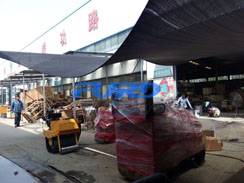 福瑞得機械微動態(tài)--座駕壓路機、手扶壓路機、灌縫機包裝發(fā)貨