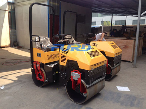 如果座駕壓路機(jī)發(fā)動(dòng)機(jī)過熱應(yīng)該怎么做？