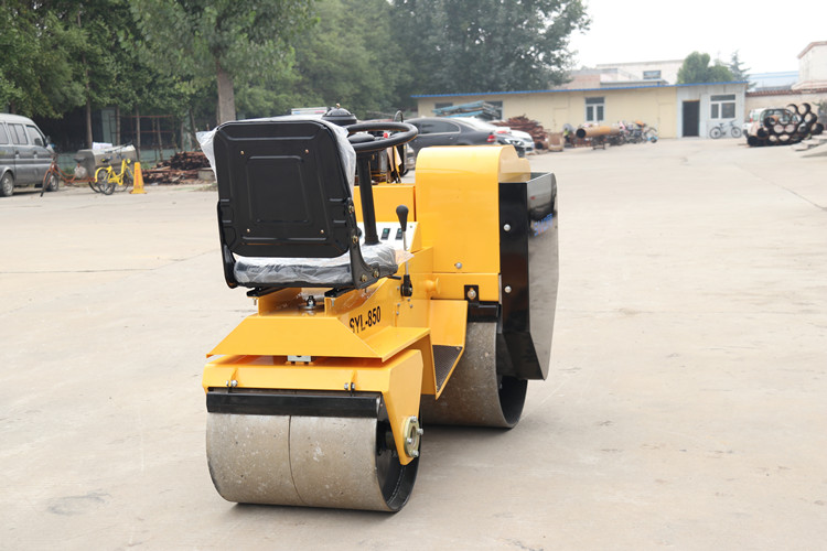 小型壓路機(jī)在城市的美化中越來(lái)越常見(jiàn)，它的結(jié)果又如何呢？